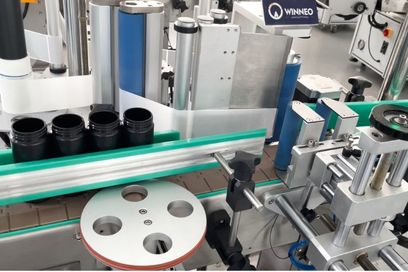 Tendenze e innovazioni che guidano il settore delle macchine etichettatrici